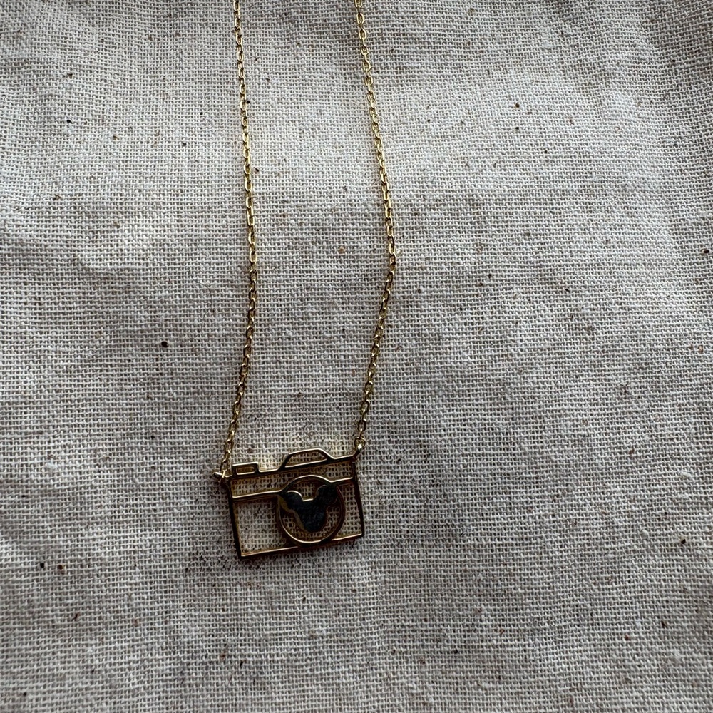 Fintastic Configuration Snap the Magic Gold Necklace 📷